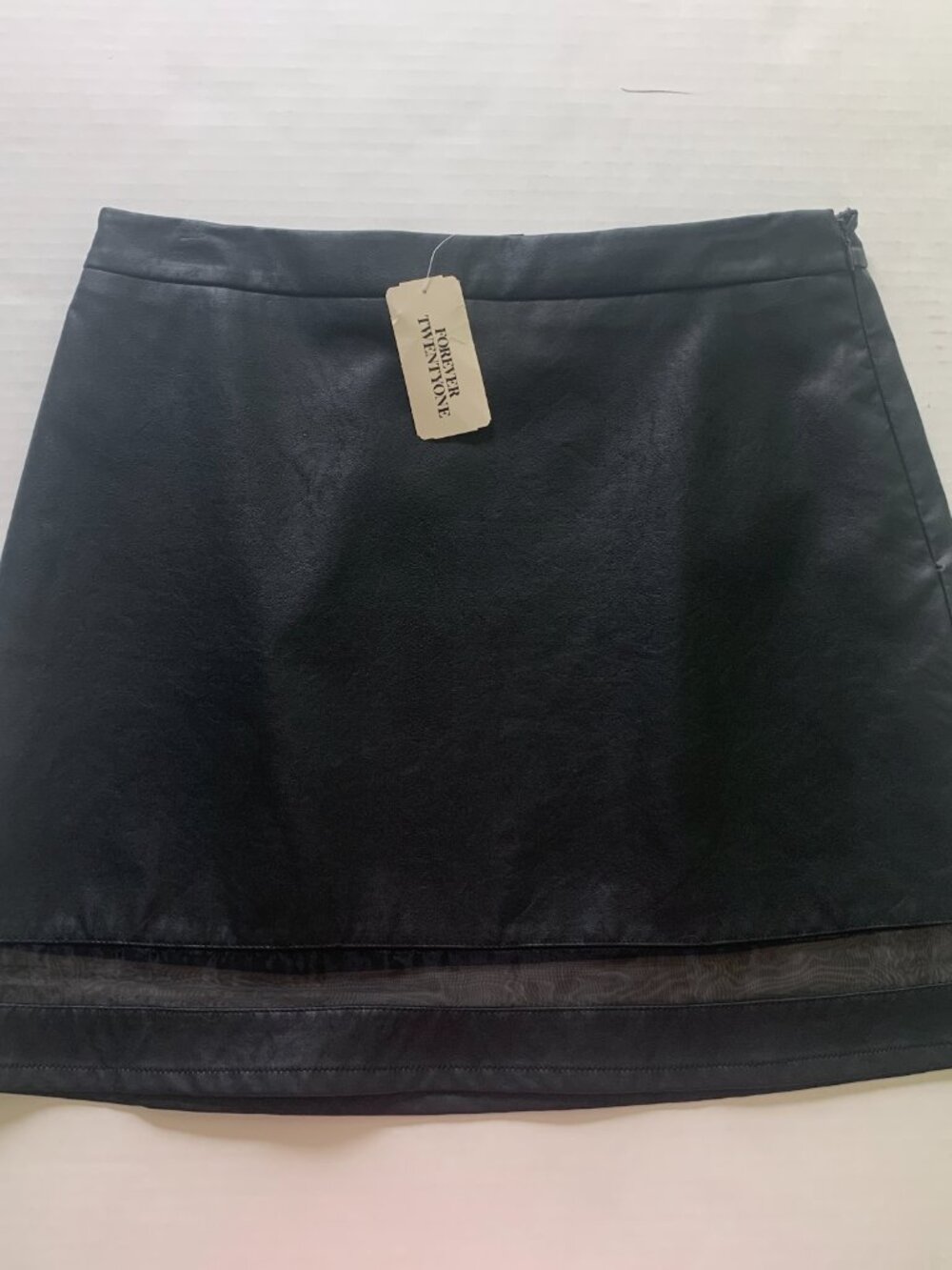 NWT Forever 21 womens youth black faux leather sexy mini skirt sz L New
